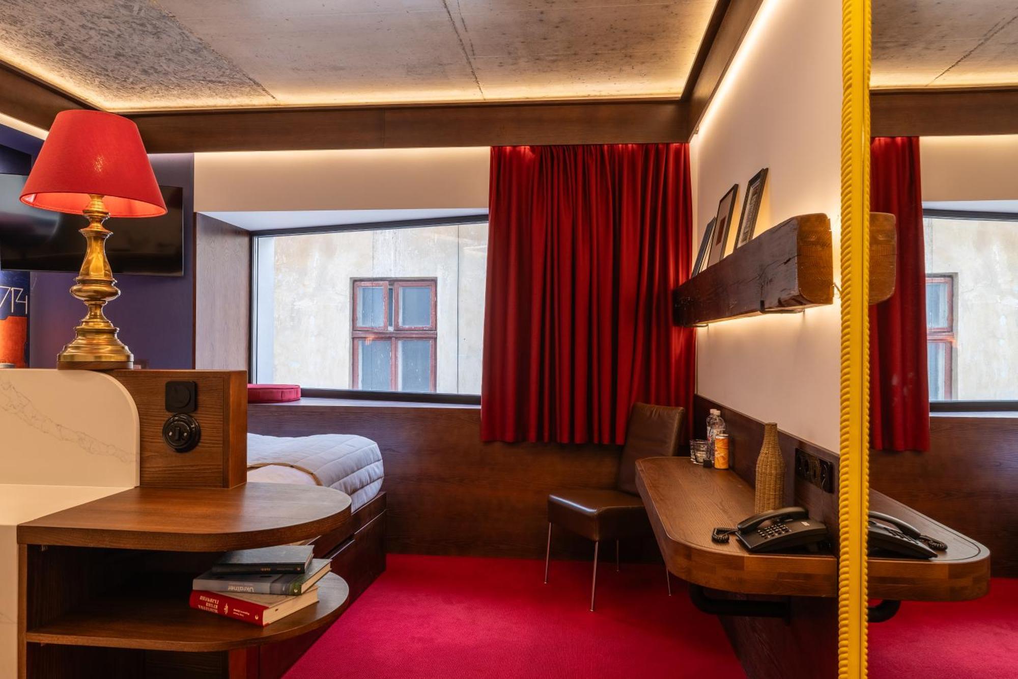 !Fest Hotel Rynok Square Lviv Extérieur photo