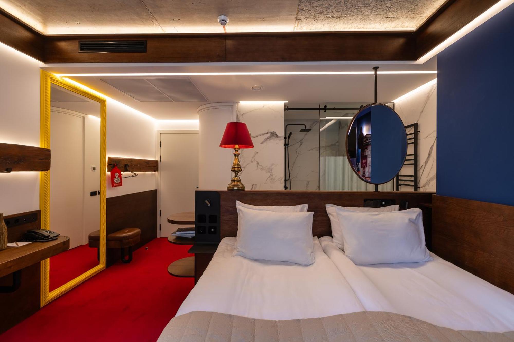 !Fest Hotel Rynok Square Lviv Extérieur photo